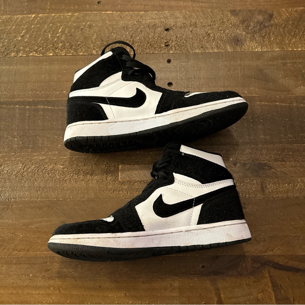 Size 8W- Air Jordan 1 Retro OG High Twist Good CONDITION (CD0461-007) - Picture 2 of 7
